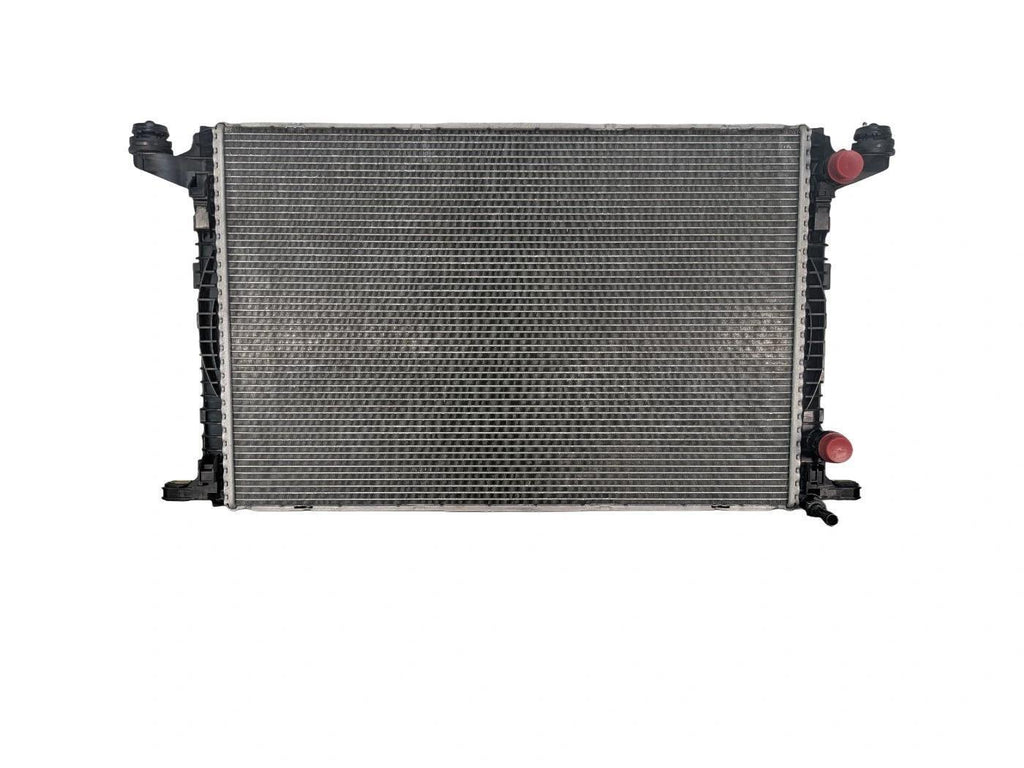 新品　アウディA5ラジエーター 8W0121251AK 57_931f9415-d1e4-476e-a68b-
